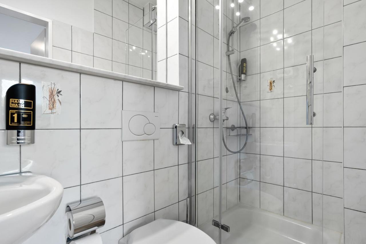 Apartment 4, Direkt Am Bahnhof Аахен Екстериор снимка